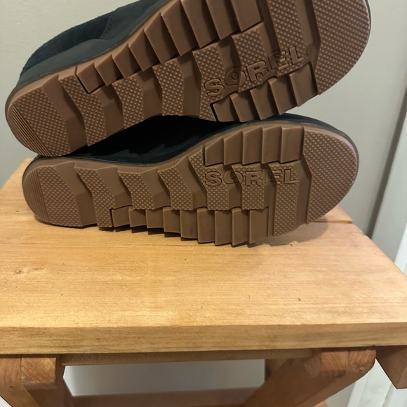 Sorel Black Suede Ankle Boots - Picture 3 of 5